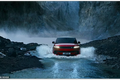 រថយន្ត Range Rover Sport ជំនាន់ទីបីអាចបើកកាត់លំហូរទឹកដ៏ខ្លាំងក្លាដោយគ្មានបញ្ហាអ្វីសោះឡើយ