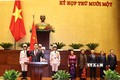越南国会主席王廷惠宣誓就职