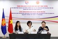 Bàn chủ tọa điều hành Hội nghị trực tuyến tại điểm cầu Hà Nội, Việt Nam. Ảnh: Anh Tuấn – TTXVN