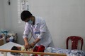 Chăm sóc bệnh nhân tại Bệnh viện đa khoa tỉnh Đắk Nông. Ảnh: Ngọc Minh-TTXVN
