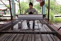 Người dân An Giang đầu tư làm nghề dệt vải, từng bước cho thu nhập ổn định. Nguồn:laodongxahoi.net