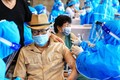 Theo kế hoạch, Hà Nội tổ chức tiêm chủng vaccine phòng COVID-19 mũi 1 cho toàn bộ người dân từ 18 tuổi trở lên, trong đó người cao tuổi được ưu tiên tối đa. Ảnh: Thành Đạt - TTXVN