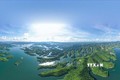 Hồ Tà Đùng tại xã Đắk Som, huyện Đắk G’long (Đắk Nông) được ví như “Vịnh Hạ Long trên cao nguyên” với diện tích gần 5.000 ha mặt nước và hơn 40 hòn đảo, bán đảo lớn nhỏ tạo nên cảnh quan thiên nhiên vô cùng độc đáo. Ảnh: TTXVN phát