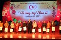 Trao tặng quà Tết cho các hộ nghèo ở Quảng Trị trong Chương trình "Nối vòng tay nhân ái" Xuân Quý Mão 2023. Ảnh: Nguyên Linh-TTXVN
