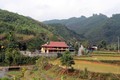 Những ngôi nhà mới khang trang ở các làng quê huyện Hàm Yên (Tuyên Quang) được xây dựng ngày một nhiều. Ảnh: Vũ Quang – TTXVN
