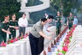 Thủ tướng Phạm Minh Chính dâng hương tưởng niệm các Anh hùng Liệt sĩ tại Nghĩa trang Liệt sĩ Vị Xuyên