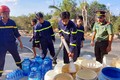 Lực lượng Công an Sóc Trăng tích cực hỗ trợ cấp nước cho người dân vùng hạn mặn