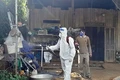 Nhân viên y tế phun hóa chất diệt muỗi trên địa bàn TP.Gia Nghĩa. Ảnh: thanhnien.vn