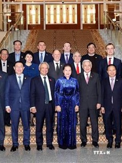 越南国会主席主席阮氏金银会见俄罗斯鞑靼斯坦共和国国务委员会主席