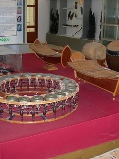 Một số hiện vật được trưng bày tại Bảo tàng Văn hóa Dân tộc Trà Vinh. Nguồn: travinh.gov.vn