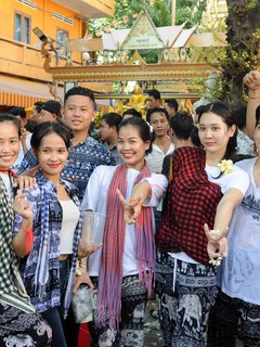 Vui Tết Chôl Chnăm Thmây cùng đồng bào Khmer tại Thành phố Hồ Chí Minh