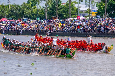 60 đội tham gia tranh tài tại giải đua ghe ngo lớn nhất miền Tây