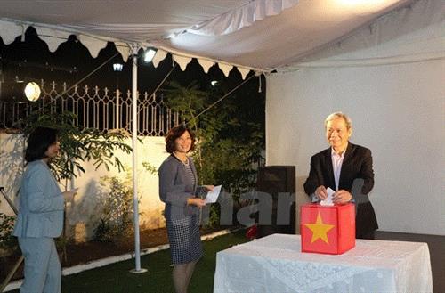 越南驻印度大使馆为国内灾民捐款