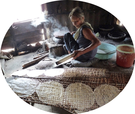 Làng nghề bánh mè xát Tân An