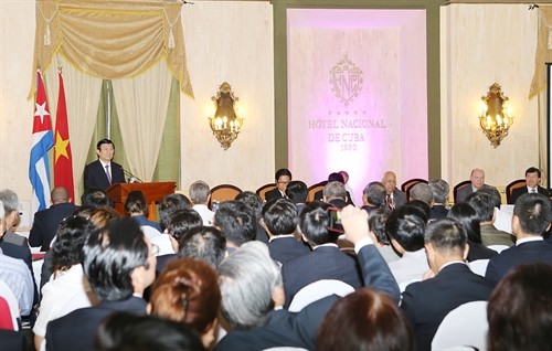 Chủ tịch nước Trương Tấn Sang dự diễn đàn doanh nghiệp và thăm dự án lúa tại Cuba