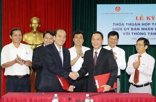 TTXVN và tỉnh Đắk Lắk ký kết thỏa thuận hợp tác truyền thông