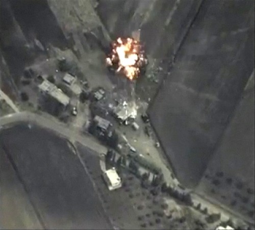 Máy bay Nga liên tục xuất kích, phá hủy nhiều cơ sở quan trọng của IS ở Syria