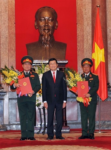 Chủ tịch nước Trương Tấn Sang trao quyết định thăng quân hàm Đại tướng