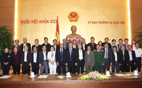 Lãnh đạo Quốc hội tiếp Đoàn đại biểu Quốc hội qua các thời kỳ các tỉnh Sơn La, Cà Mau, Quảng Nam - Đà Nẵng