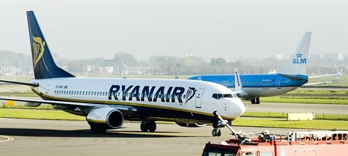 Vụ tấn công khủng bố tại Pháp: Nhiều hãng hàng không châu Âu bị tác động