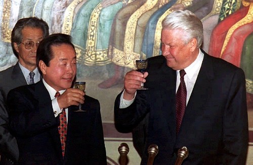 Nga lần đầu tiên trưng bày "va li hạt nhân" của cố Tổng thống Boris Yeltsin