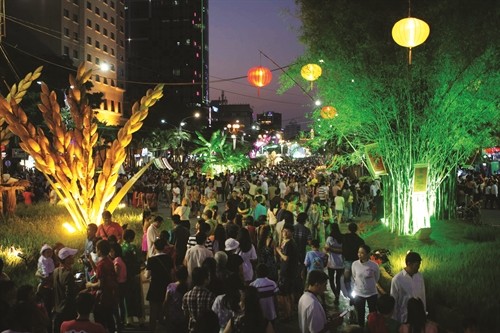 Thành phố Hồ Chí Minh - Trung tâm du lịch của cả nước