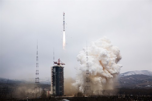 Trung Quốc phóng thành công vệ tinh Dao Cảm-28