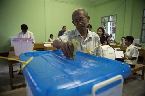 Myanmar bắt đầu cuộc bầu cử lịch sử