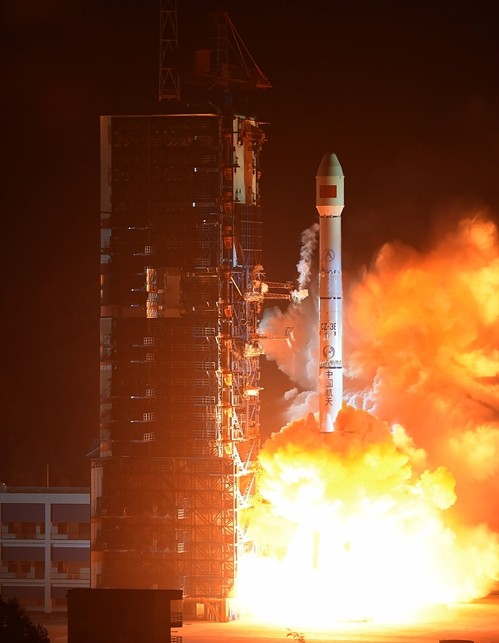 Trung Quốc phóng vệ tinh viễn thông China 1C