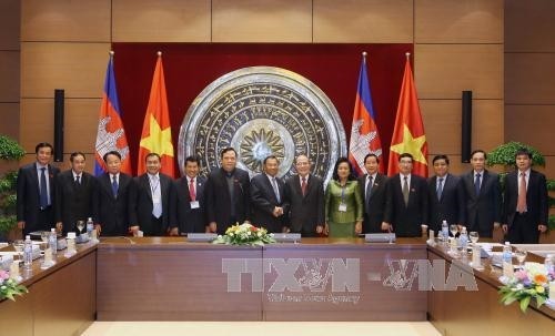 Chủ tịch Thượng viện Vương quốc Campuchia kết thúc chuyến thăm Việt Nam 