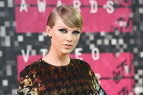 Giải MTV Video Music Awards 2015: Năm đại thắng của Taylor Swift
