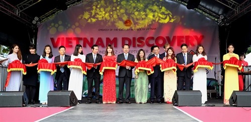 Khai mạc Lễ hội Khám phá Việt Nam năm 2015 tại Vương quốc Anh 