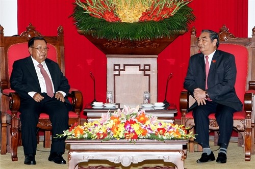 Giữ gìn, vun đắp mối quan hệ đặc biệt Việt Nam - Lào