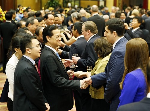 Thủ tướng Nguyễn Tấn Dũng tổ chức chiêu đãi chào mừng Cộng đồng ASEAN và năm mới Bính Thân 2016 