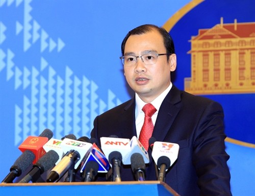 Việt Nam kiên quyết bác bỏ các quan điểm sai trái trong phát biểu của Người Phát ngôn Bộ Ngoại giao Trung Quốc