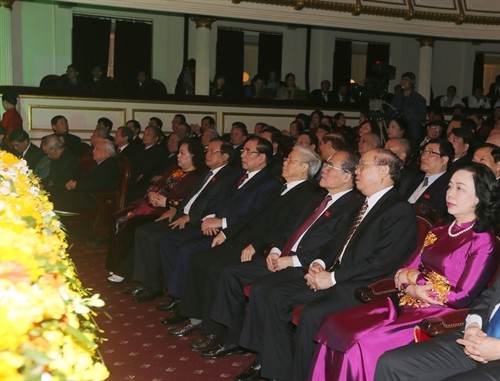 Lãnh đạo Đảng, Nhà nước dự gặp mặt đại biểu Quốc hội Hà Nội qua các thời kỳ