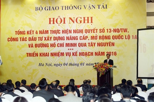 Thủ tướng Nguyễn Tấn Dũng: Tập trung nâng cao năng lực, hiệu lực, hiệu quả quản lý nhà nước của ngành giao thông vận tải