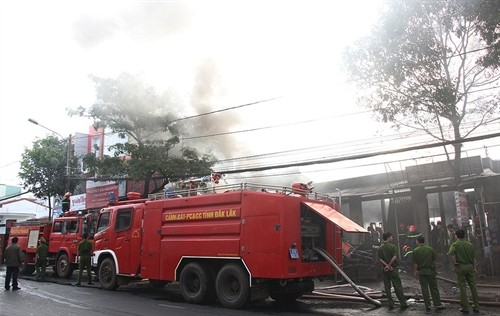 Cháy lớn ở thành phố Buôn Ma Thuột (Đắk Lắk)