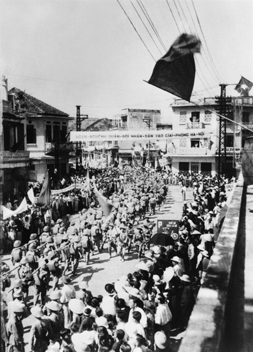 Một số hình ảnh về Hà Nội nhân kỷ niệm 62 năm giải phóng Thủ đô