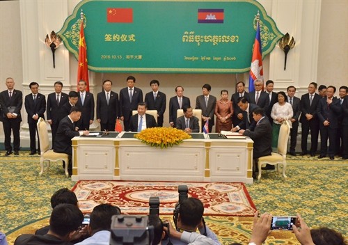 Chủ tịch Trung Quốc Tập Cận Bình thăm chính thức Campuchia