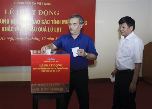 Thông tấn xã Việt Nam phát động quyên góp ủng hộ đồng bào các tỉnh miền Trung khắc phục hậu quả lũ lụt