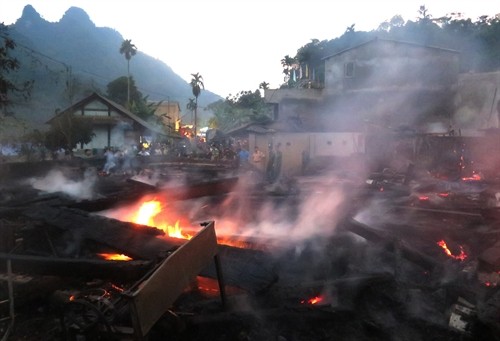 Hà Giang: Hỏa hoạn thiêu rụi 11 ngôi nhà sàn của đồng bào dân tộc thiểu số