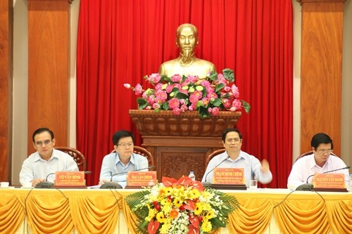 Ủy viên Bộ Chính trị, Trưởng ban Tổ chức Trung ương Phạm Minh Chính thăm và làm việc tại Tiền Giang