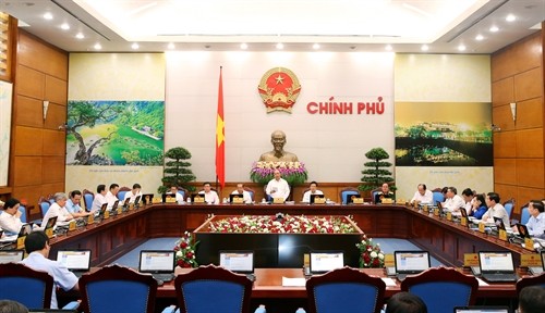 Thủ tướng Nguyễn Xuân Phúc: Việc bán vốn nhà nước tại các doanh nghiệp phải tuân thủ đúng quy định của pháp luật