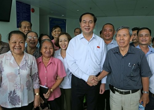 Chủ tịch nước Trần Đại Quang tiếp xúc cử tri tại Thành phố Hồ Chí Minh