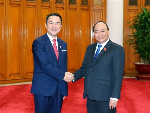 Thủ tướng Nguyễn Xuân Phúc tiếp Thống đốc tỉnh Mie, Nhật Bản