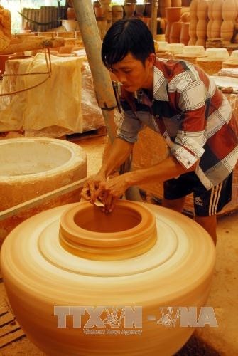 Thành phố Hồ Chí Minh sản xuất gốm sứ mỹ nghệ xuất khẩu sang Châu Âu, Châu Úc