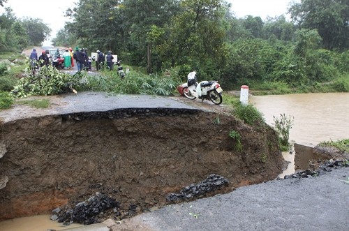 Đắk Lắk: Mưa lớn gây thiệt hại và cô lập nhiều xã ở huyện vùng sâu Krông Bông