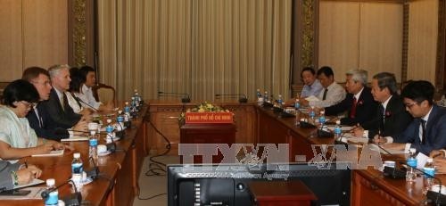 Thành phố Hồ Chí Minh và ADB hợp tác đảm bảo tiến độ dự án giao thông và cấp nước