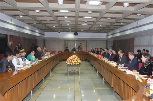 Chủ tịch Quốc hội Nguyễn Thị Kim Ngân hội đàm với Chủ tịch Hạ viện Ấn Độ Sumitra Mahajan